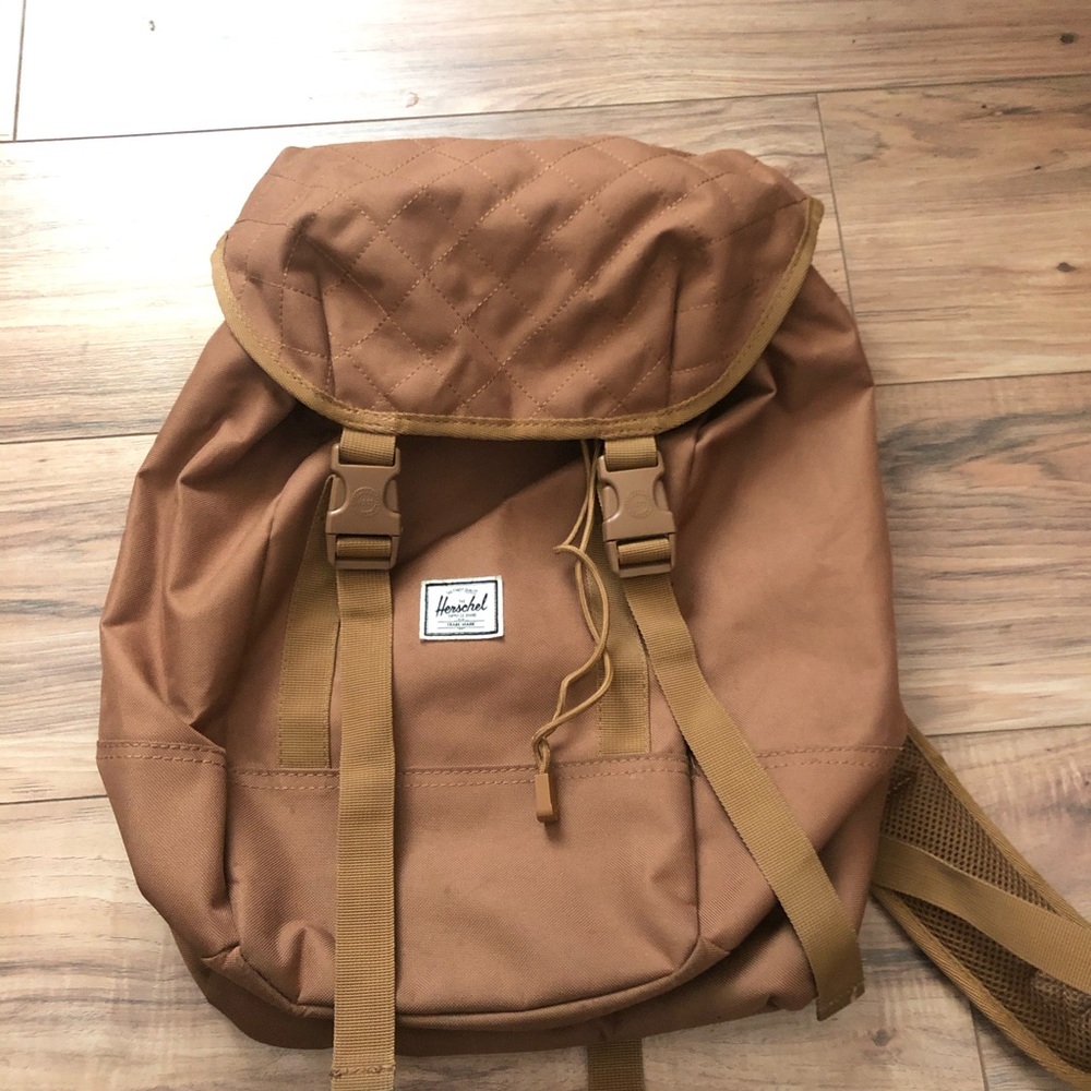 Light brown Hershel retreat backpack